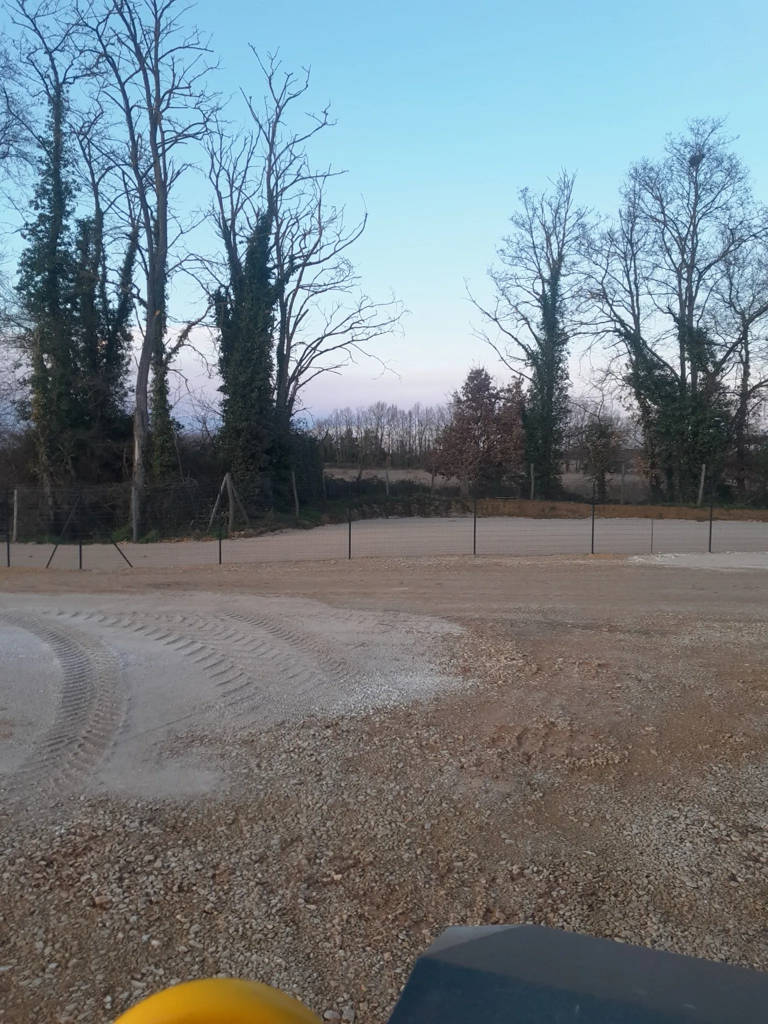 Aménagement de chemin d'accès et clôture souple à Fronton