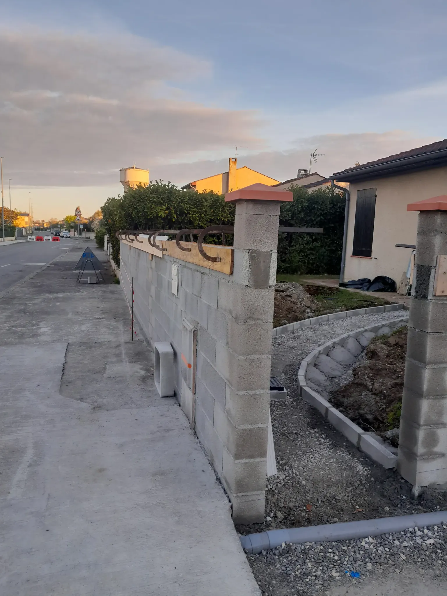 Aménagement extérieur complet à Villeneuve-Tolosane, vue 9 du chantier
